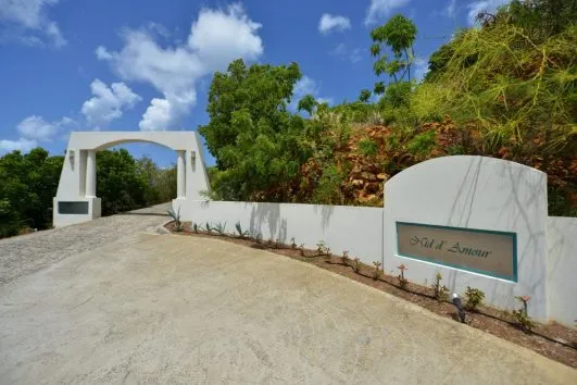 Nid D' Amour Terres Basses hillside, St. Martin