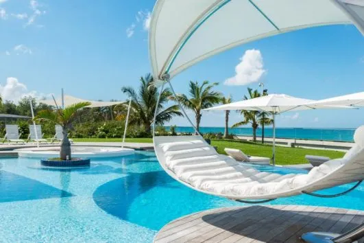 C' Est La Vie, Plum Bay beachfront, St. Martin