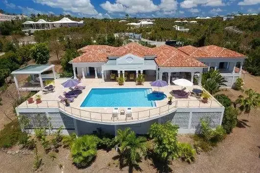 Oceane, Terres Basses, walk to beach, St. Martin