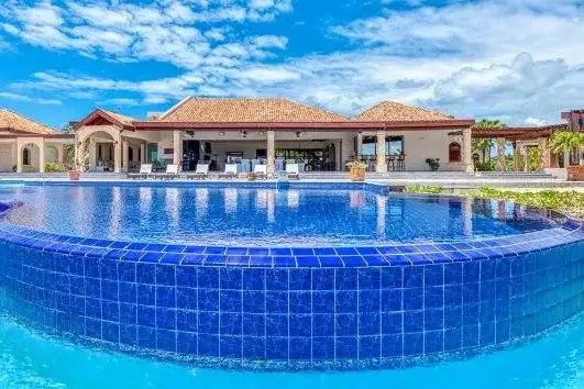 Casa De La Playa, Beachfront, Terres Basses, St. Martin