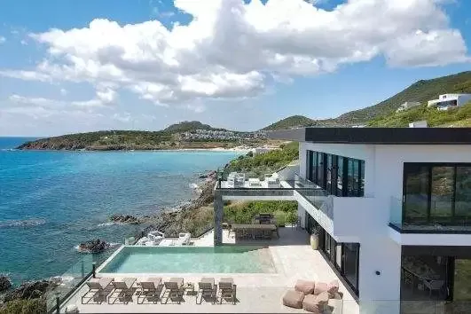 Aqua Vista, water front, Indigo Bay, Dutch Side