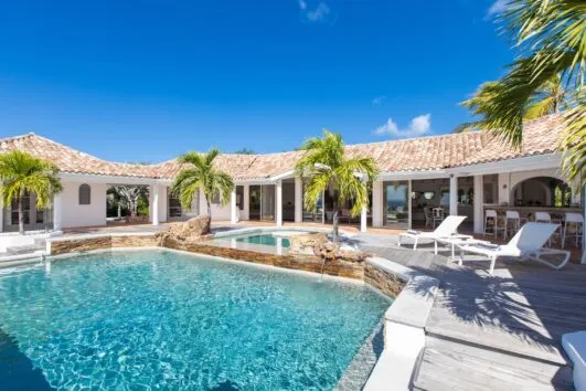 Belle Fontaine, Terres Basses, Hillside French Side